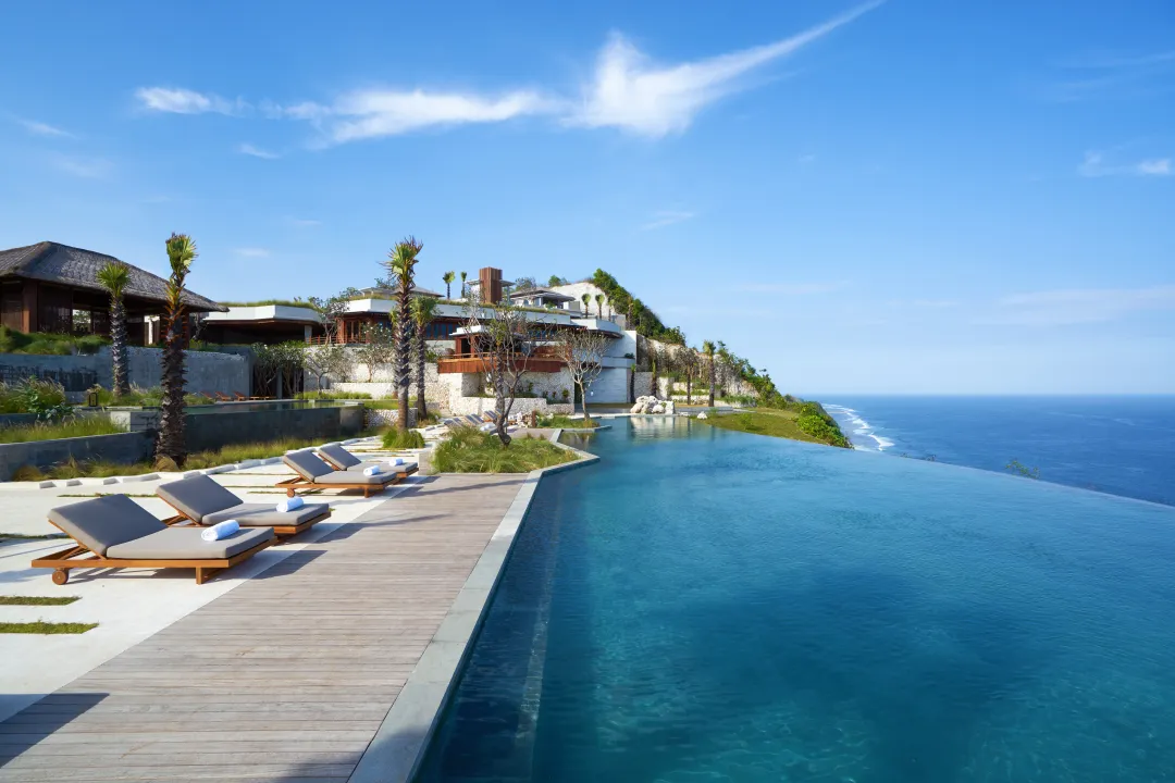 Six Senses Uluwatu, Bali - Pool Lounge