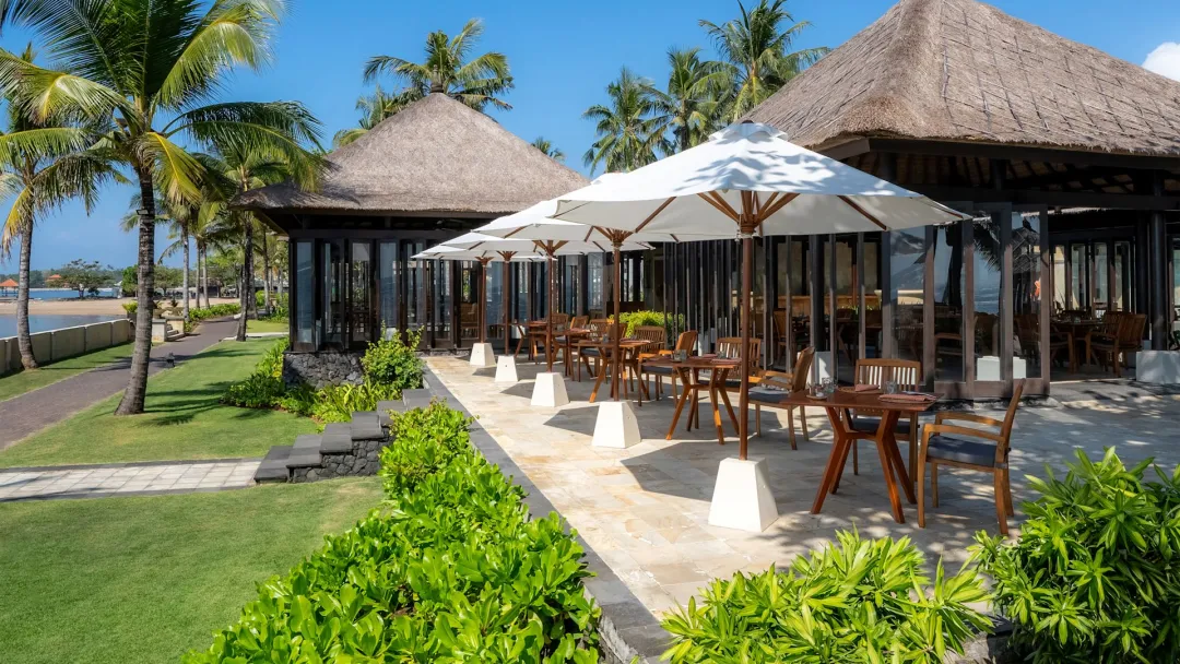 Odysseys Travel - Conrad Bali - Restaurants - Eight Degrees South