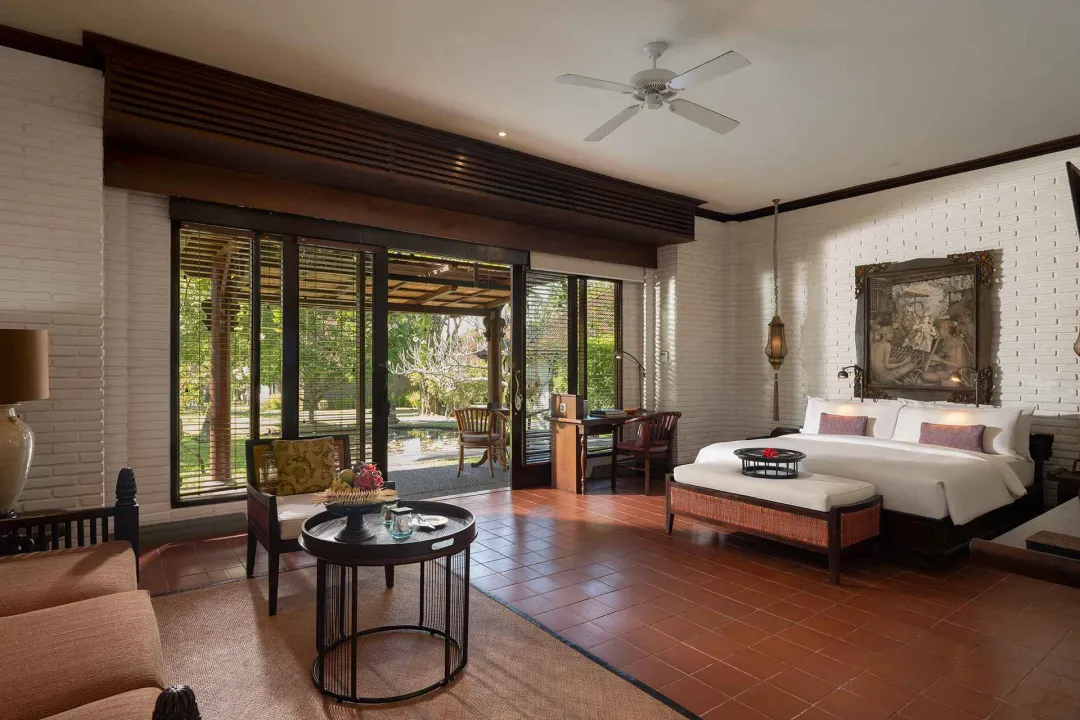 One Bedroom Club Suite - Bedroom View