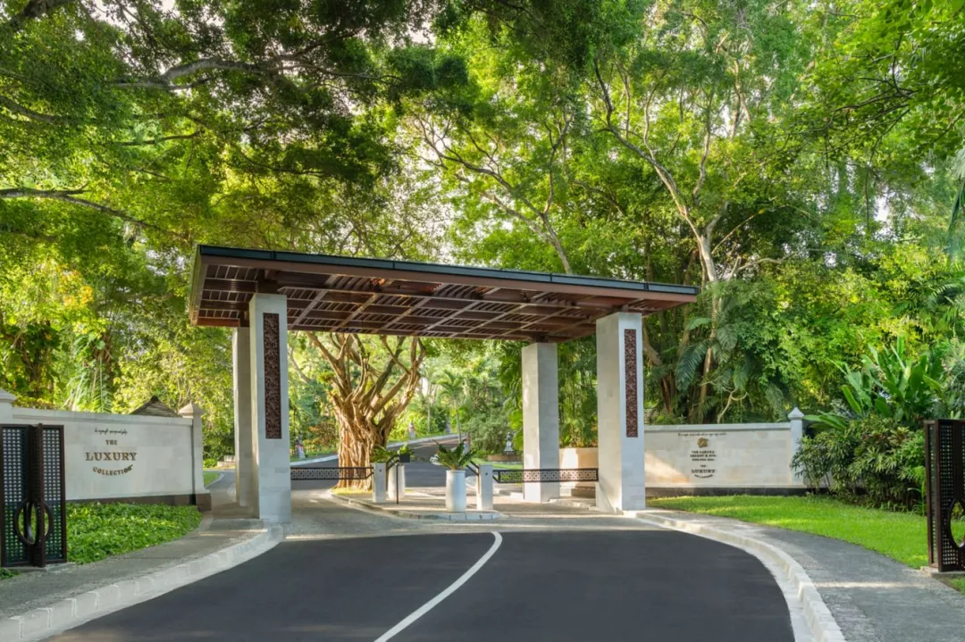 The Laguna, a Luxury Collection Resort & Spa - Main Entrance