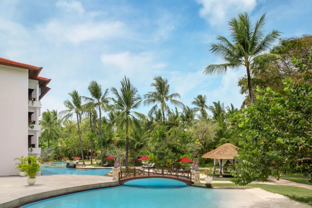 The Laguna, a Luxury Collection Resort & Spa - Pool Bridge