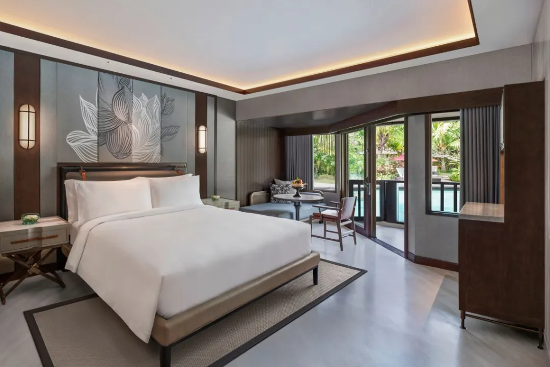 Lagoon Access Room - King Bed