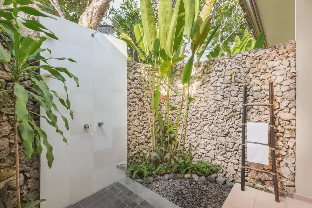 Garden Villa - Standing Shower