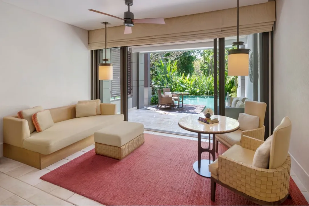 Sawangan Junior Suite Lagoon View - Seating Aeria