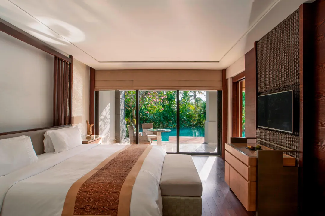 The Ritz-Carlton Suite Lagoon View - King Bed