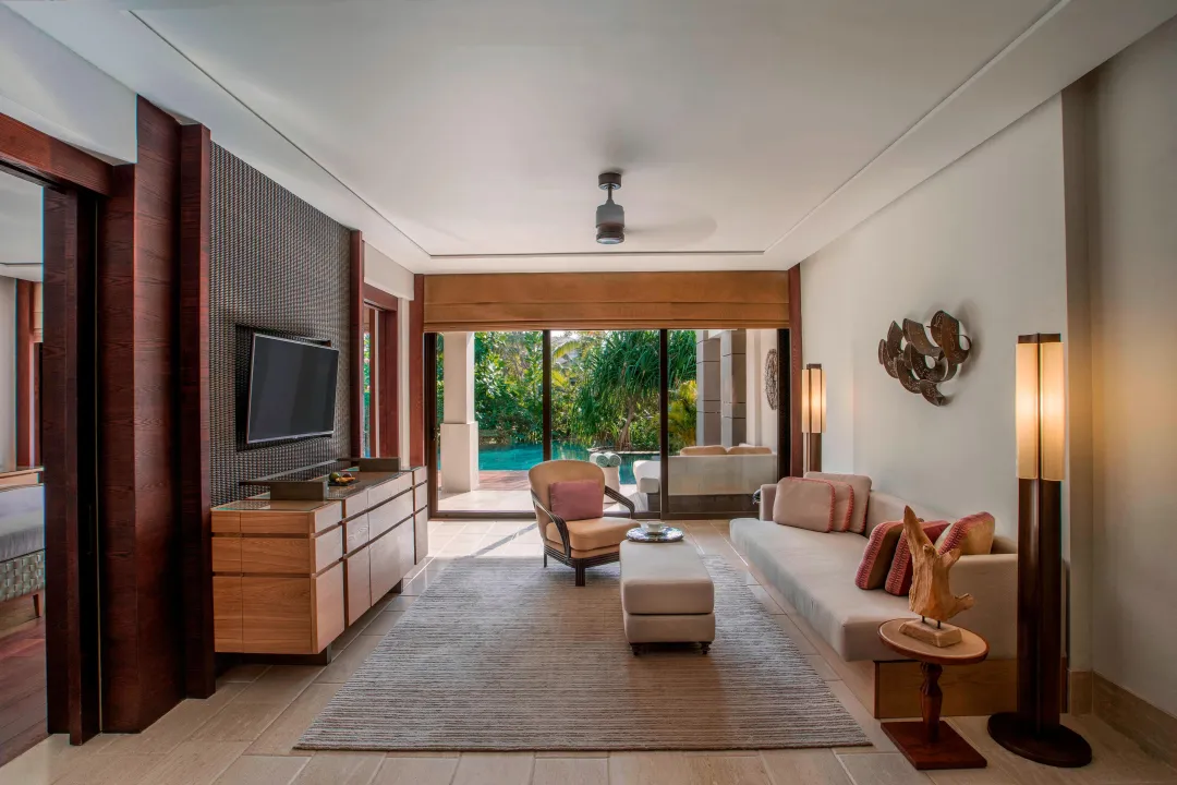 The Ritz-Carlton Suite Lagoon View - Living Room