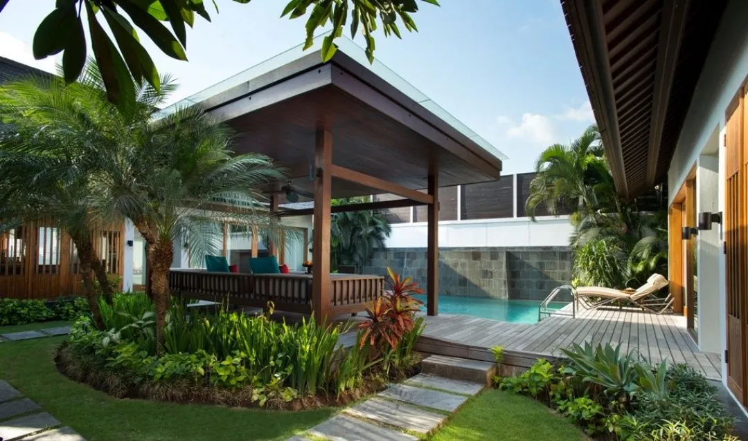 Two Bedroom Royal Courtyard Villa - Pool
