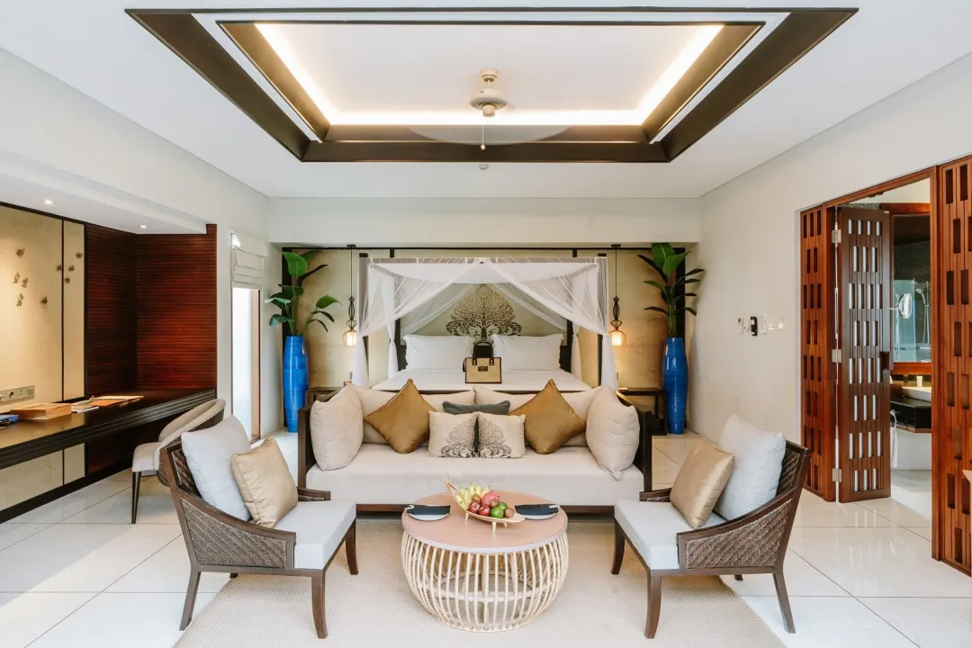 Three Bedroom Royal Courtyard Villa - Bedroom