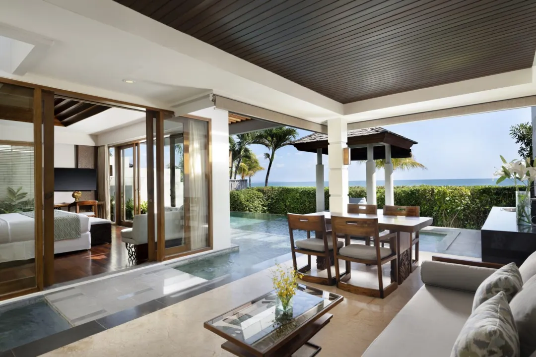 One Bedroom Ocean Pool Villa - Terrace Lounge