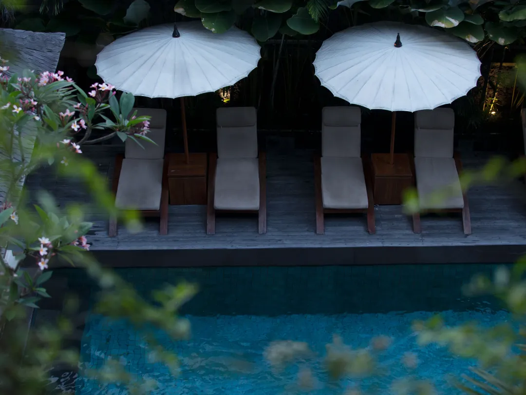 Ubud Village Hotel At Monkey Forest - Pool Lounge