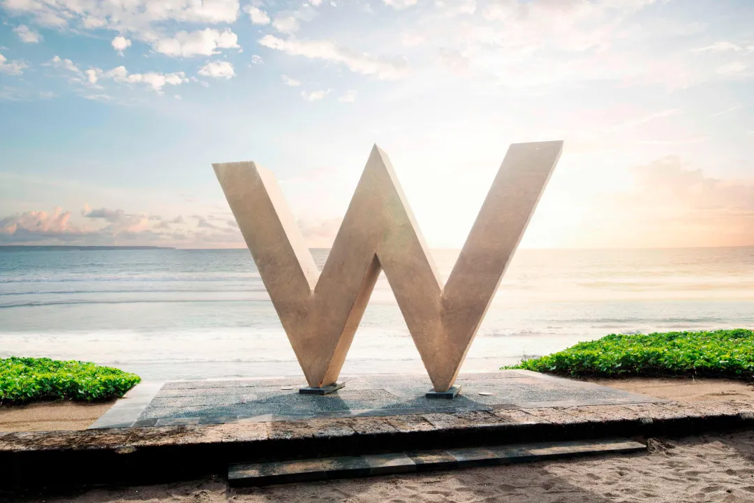 W Bali Seminyak - W Sign