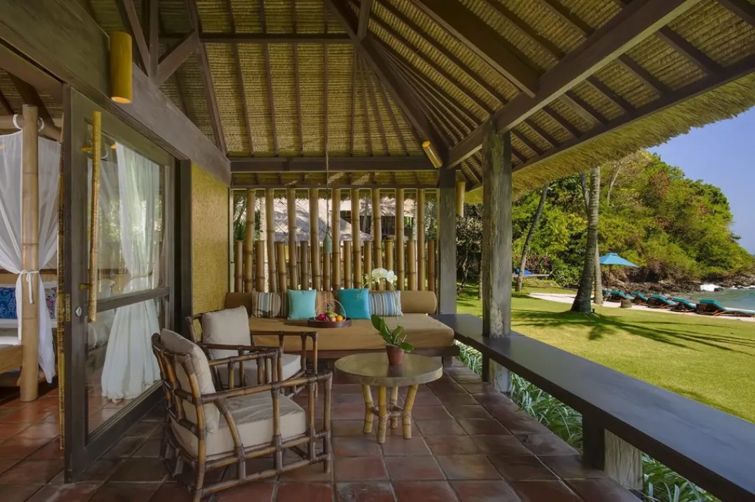 Ananda Segarra Beachfront Villa - Terrace Lounge