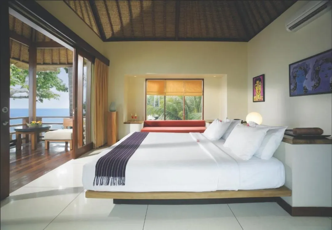 Ocean View Room - King Bed