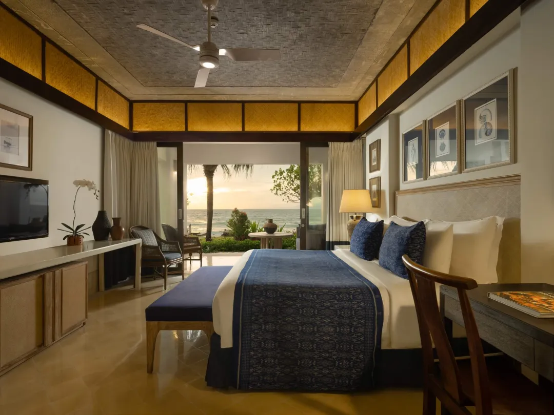 Narmada Sunset Suite - King Bed View