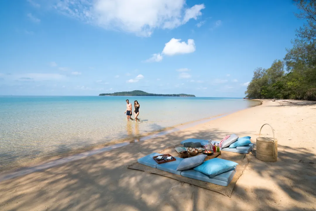 Six Senses Krabey Island - Beach Picnic