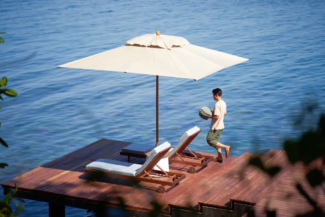 Six Senses Krabey Island - Sundeck Lounge with Sea View