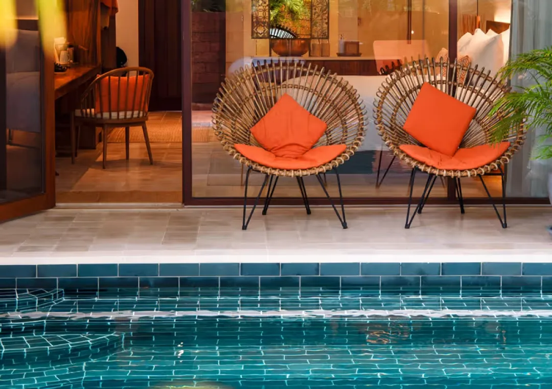 Colonial Pool Access Room - Terrace Lounge