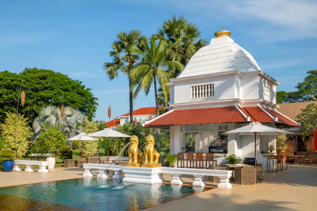 Poolside Terrace