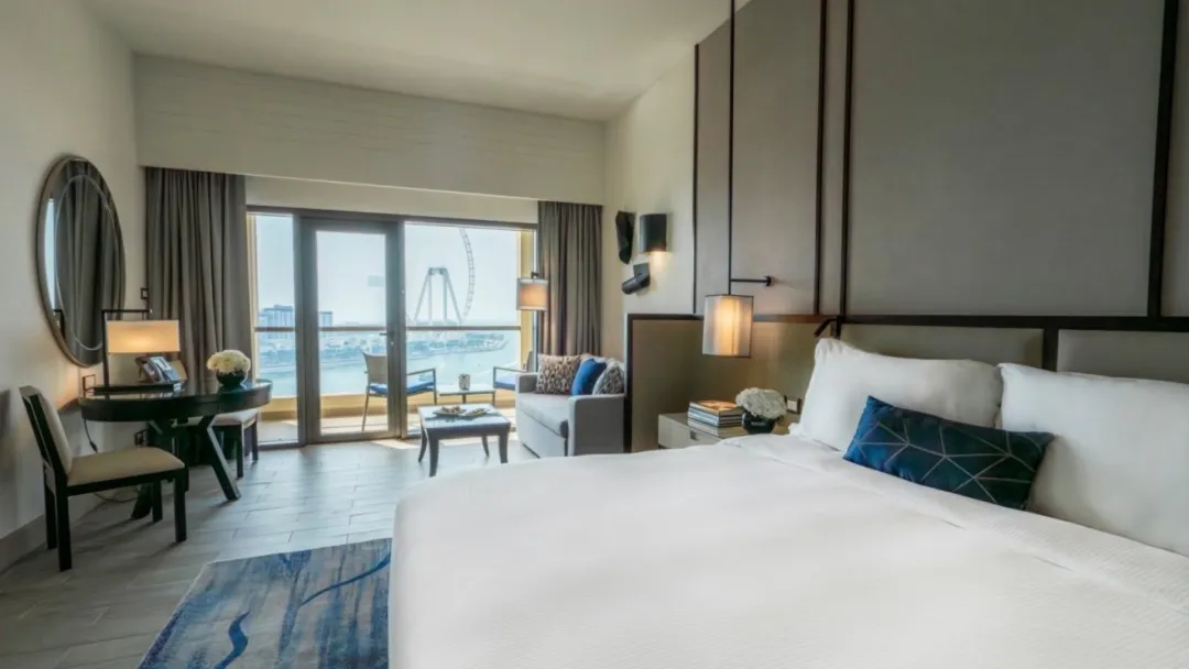 Odysseys Travel - Amwaj Rotana - Rooms - Ain Dubai Sea View Room with Balcony - Bedroom
