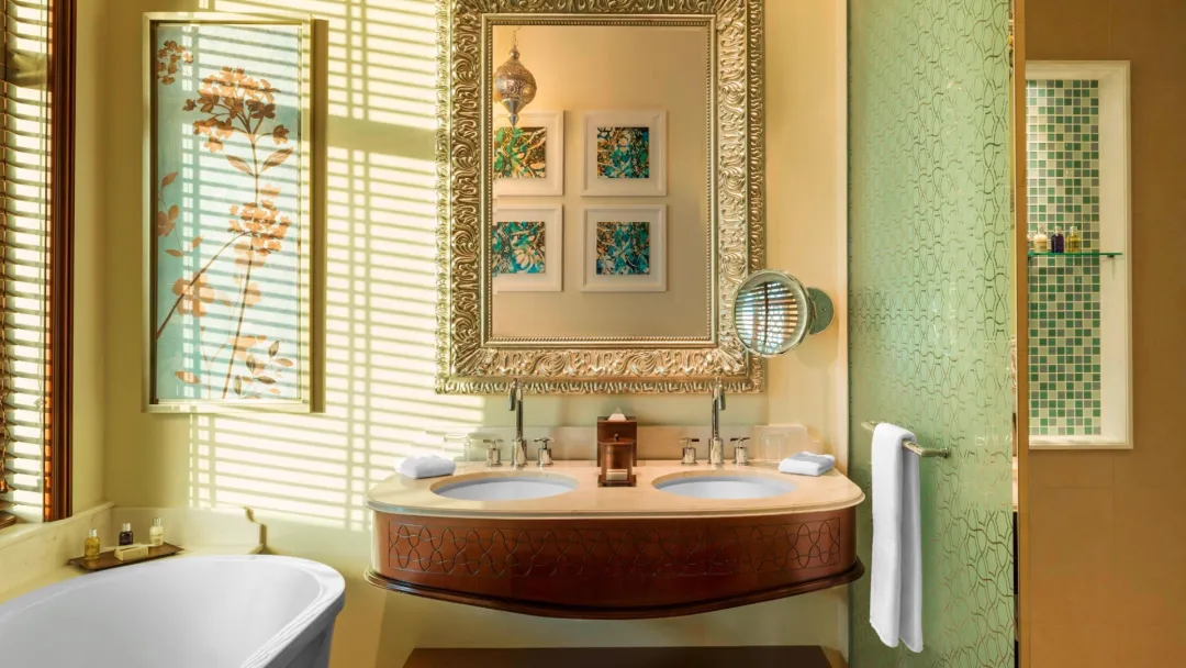 Odysseys Travel - Ajman Saray - Deluxe Creek View Room - Bathroom