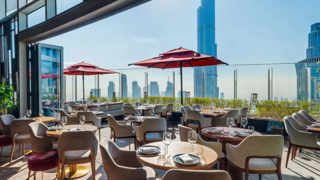 Odysseys Travel - Address Sky View - CÉ LA VI - Terrace