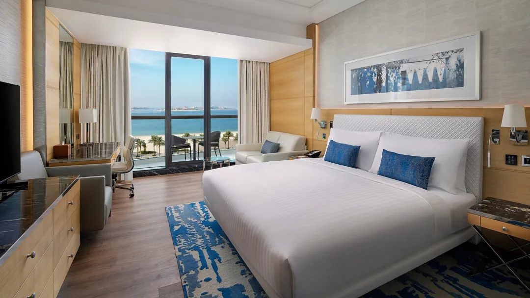Odysseys Travel - Marriott Resort Palm Jumeirah Dubai - Rooms - Palm Sea View King - Bedroom (King)