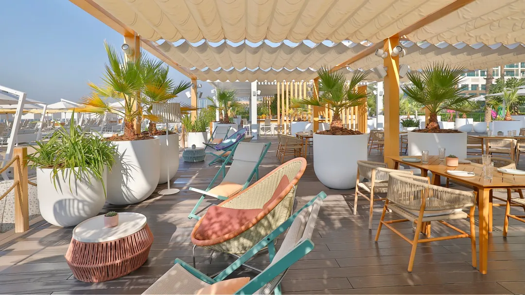 Odysseys Travel - Marriott Resort Palm Jumeirah Dubai - Bal Harbour Beach - Interior set up