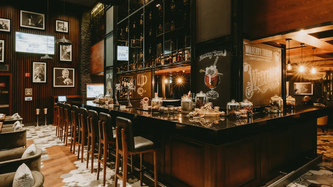 Odysseys Travel - Hilton Doha The Pearl - Mulberry Tavern - Interior