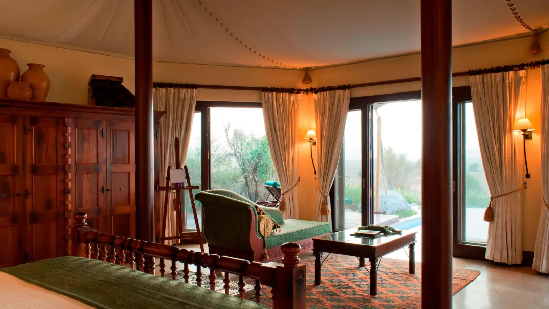 Odysseys Travel - Al Maha, a Luxury Collection Desert Resort and Spa, Dubai - Rooms - Royal Villa - Dubai