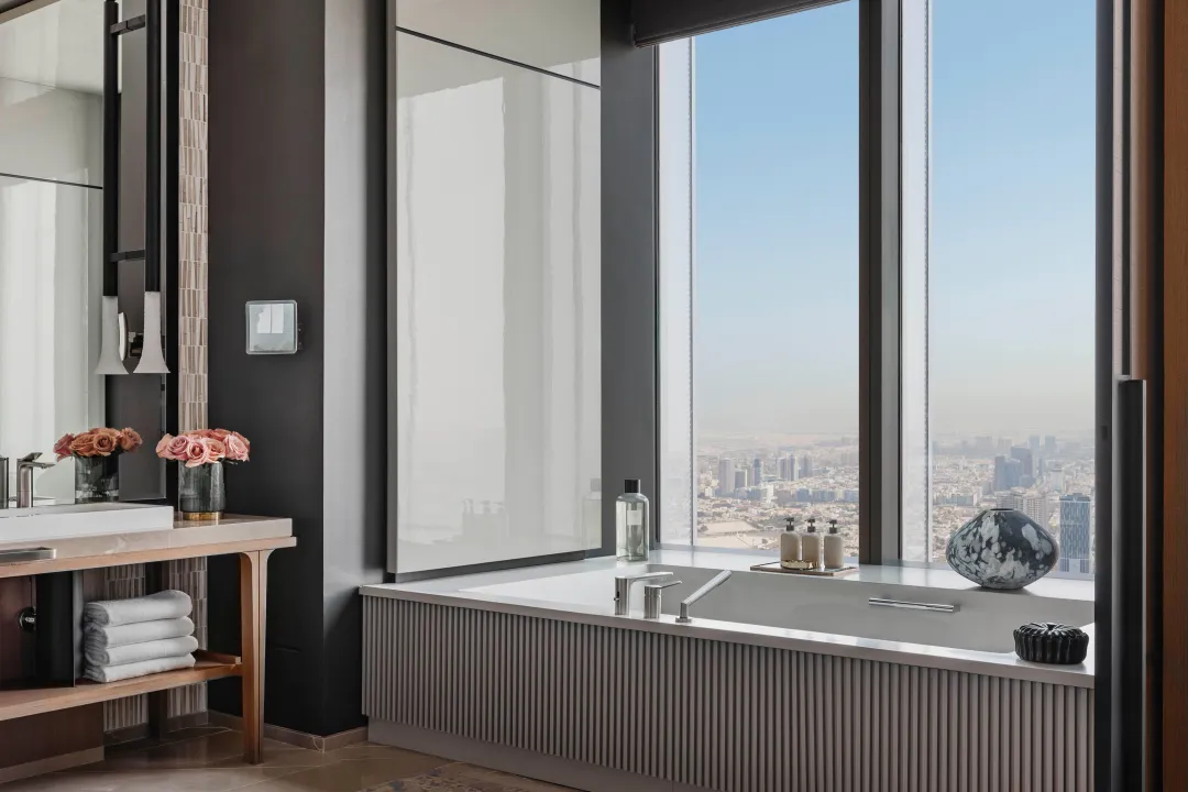 Odysseys Travel - One&Only One Za’abeel - Rooms - Grand Za’abeel Room - Bathtub