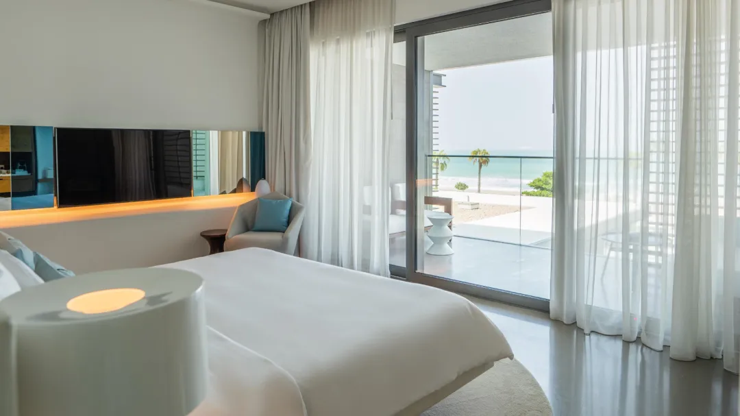 Odysseys Travel - Nikki Beach Resort & Spa Dubai - Rooms - Covet Room Seaview King - Bedroom