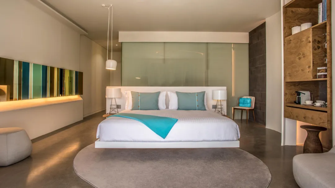 Odysseys Travel - Nikki Beach Resort & Spa Dubai - Rooms - Luux Room Skyline King - Bedroom