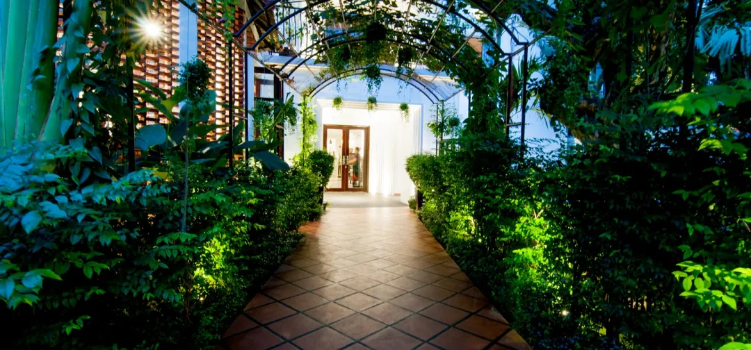 La Rose Suites  - Entrance