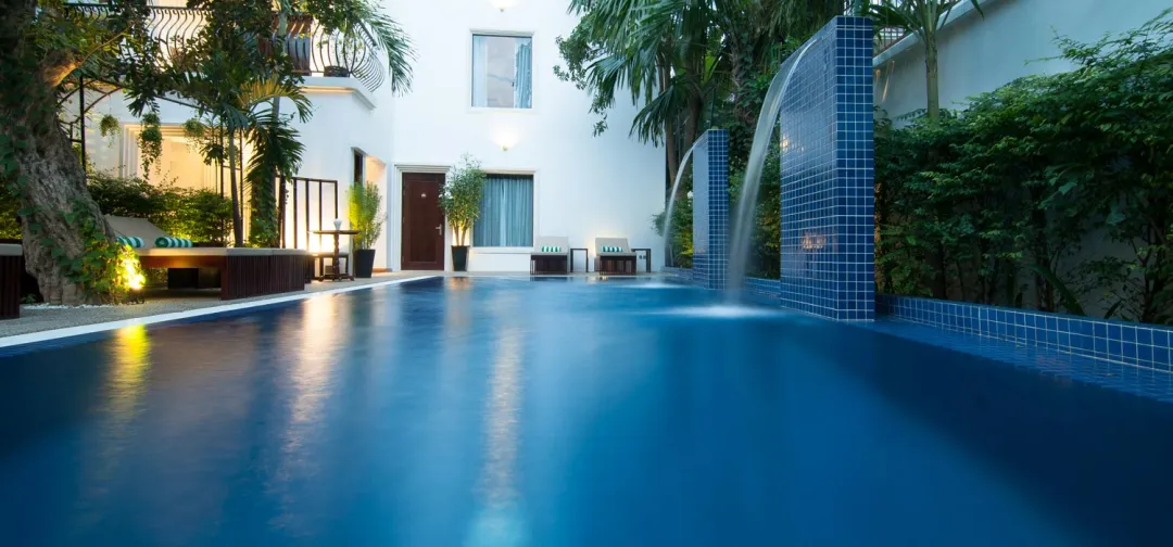 La Rose Suites  - Pool View
