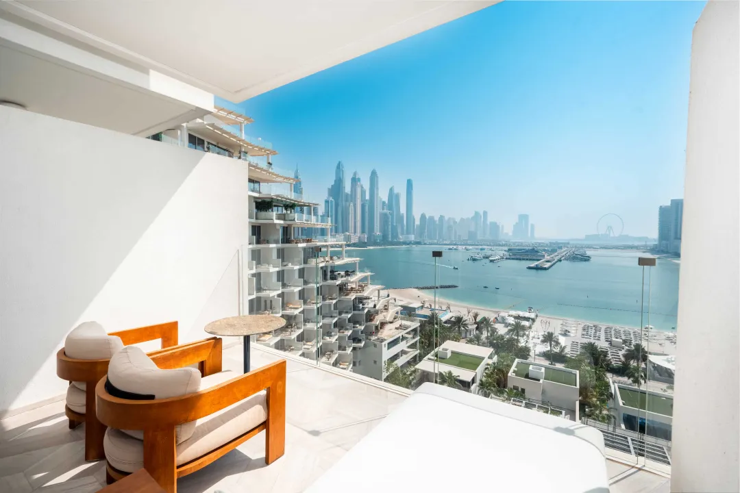 Odysseys Travel - Five Palm Jumeirah - Luxe Sea View Double Queen Guest Room - Balcony