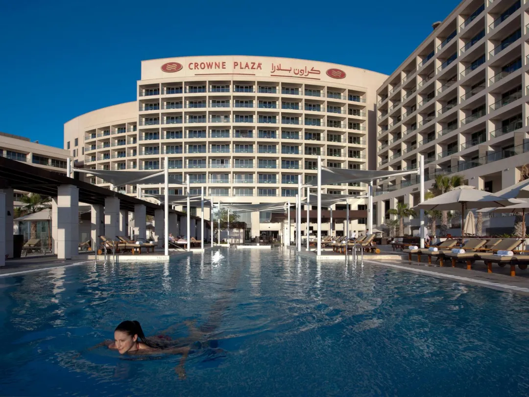 Odysseys Travel - Crowne Plaza Abu Dhabi - Yas Island by IHG - Pool