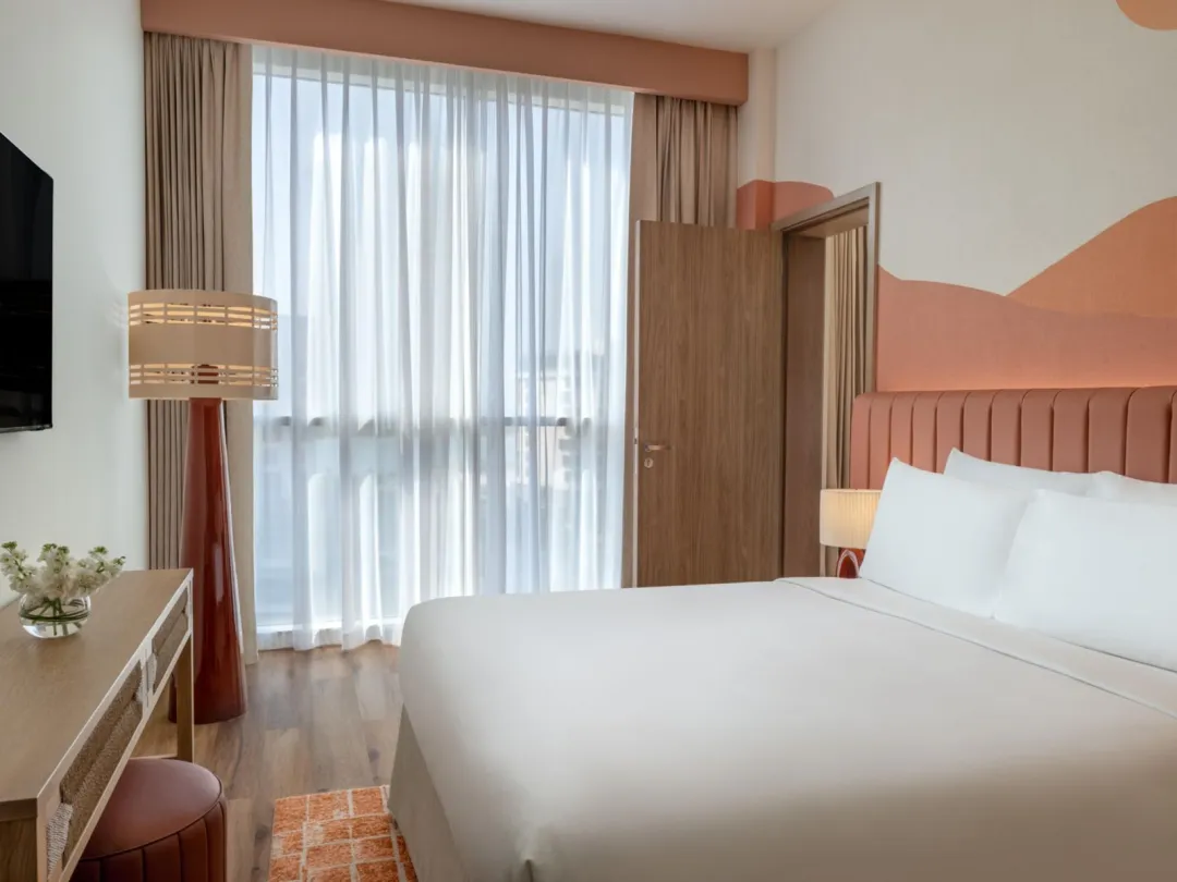 Odysseys Travel - Yas Plaza Circuit - Yas Island by IHG - One Queen Family Suite Plaza View Theme Park Access - Bedroom