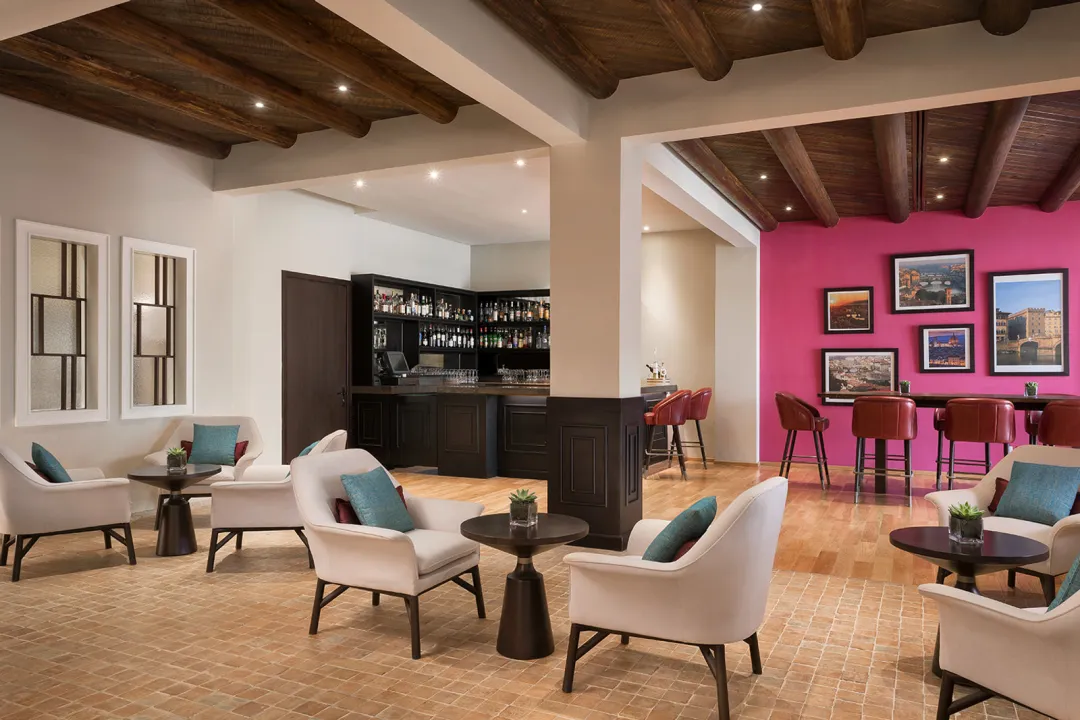 Odysseys Travel - VOGO Abu Dhabi Golf Resort - Sacci - Interior