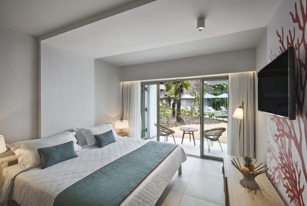 Odysseys Travel - Preskil Island Resort Mauritius - Rooms - Family Garden Room - Bedroom