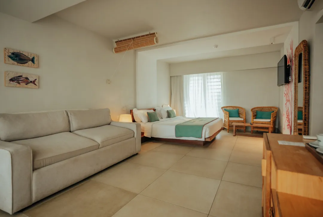 Odysseys Travel - Preskil Island Resort Mauritius - Rooms - Premium Family Room - Lounge