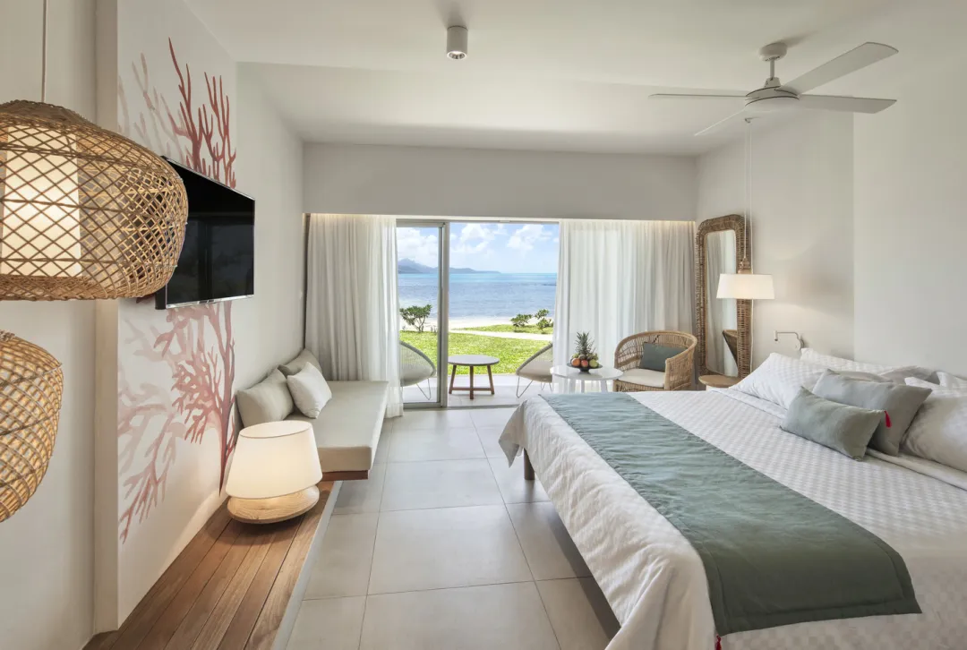 Odysseys Travel - Preskil Island Resort Mauritius - Rooms - Prestige Room - Bedroom