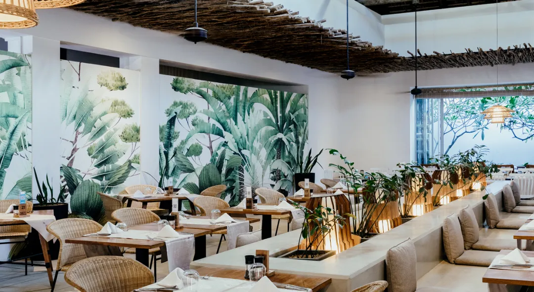 Odysseys Travel - Preskil Island Resort Mauritius - Restaurants - Konviv Interior