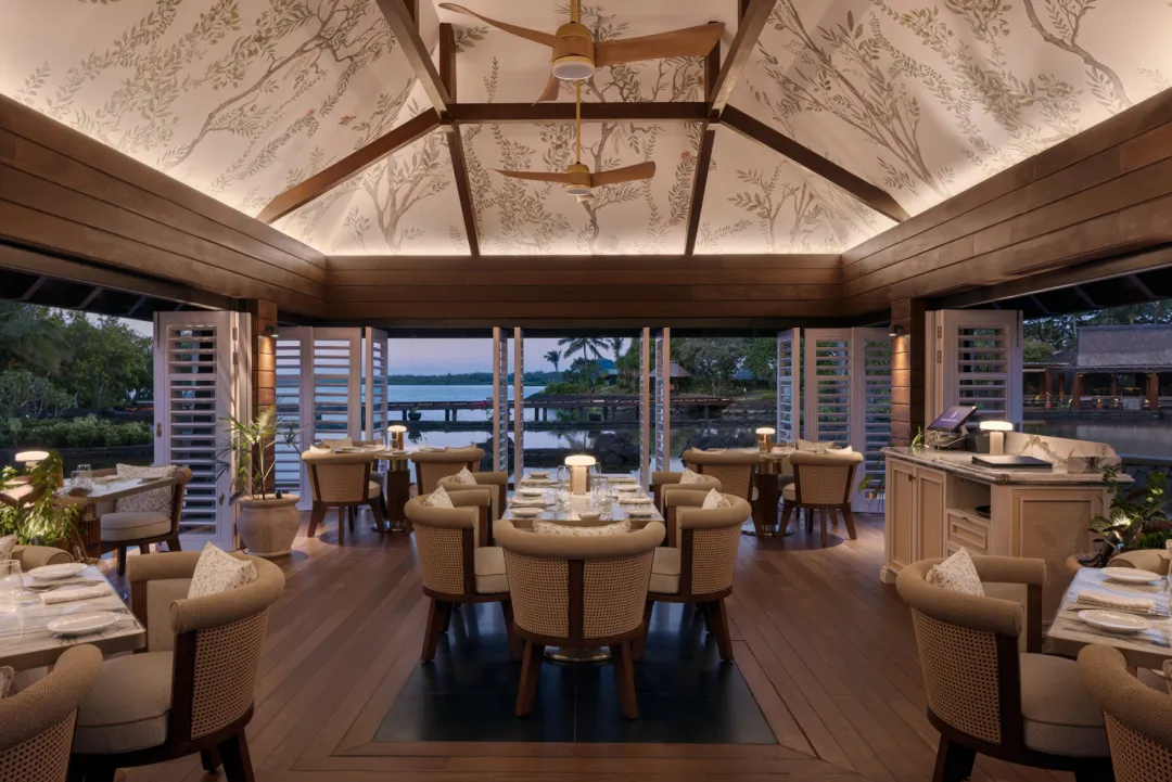 Odysseys Travel - Four Seasons Resort Mauritius at Anahita - Radici - Interior