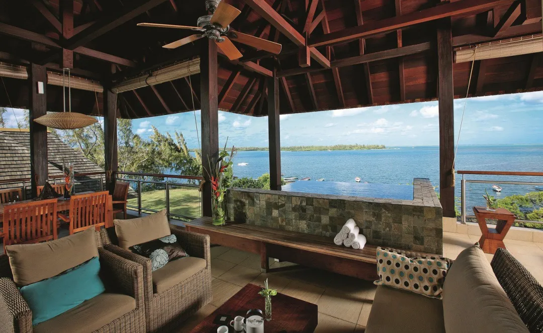 Odysseys Travel - The Bay Club at Anahita - Rooms - Prestige Suite Sea View - Two Bedrooms - Sea View