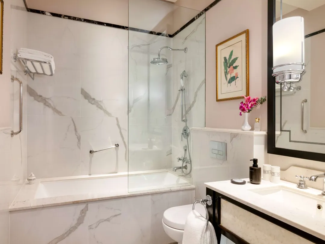 Odysseys Travel - Raffles Grand Hotel d'Angkor - Rooms - State Room Pool View - Bathroom