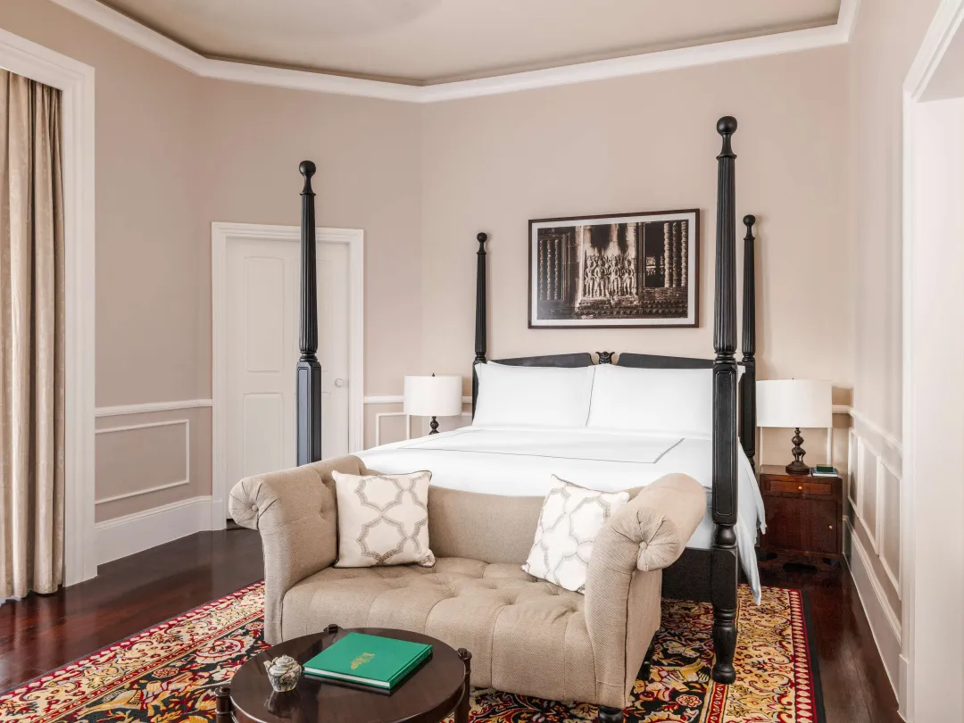 Odysseys Travel - Raffles Grand Hotel d'Angkor - Rooms - Personality Junior Suite - Bedroom