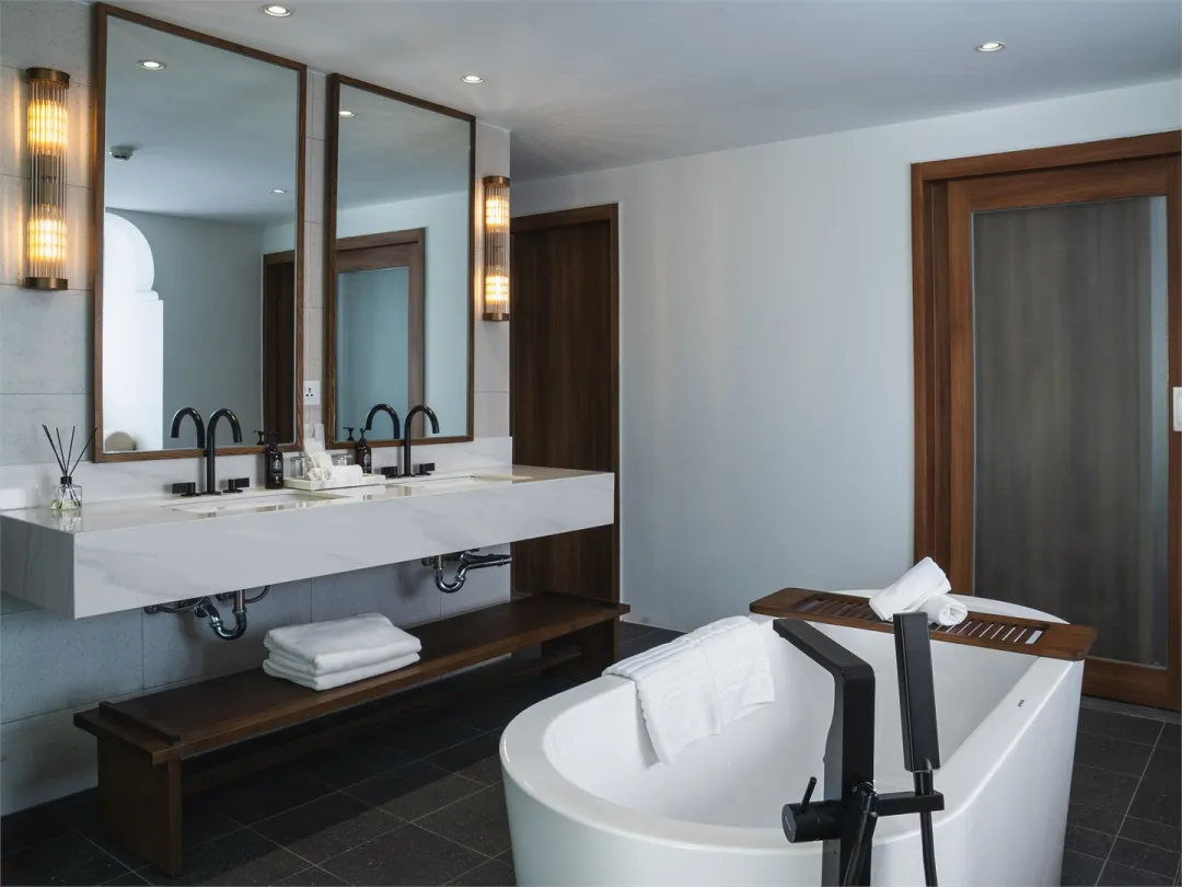 Odysseys Travel - Sarai and Wander Resort - Rooms - Prestige Suite - Bathroom