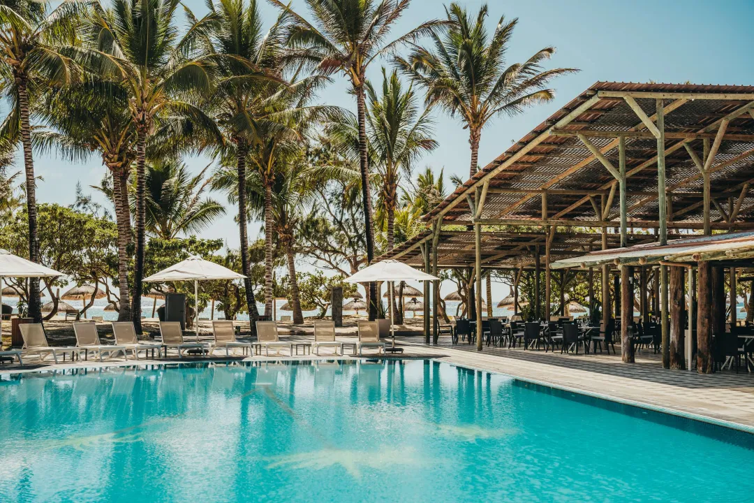 Odysseys Travel - Crystals Beach Resort Belle Mare - Outdoor Pool