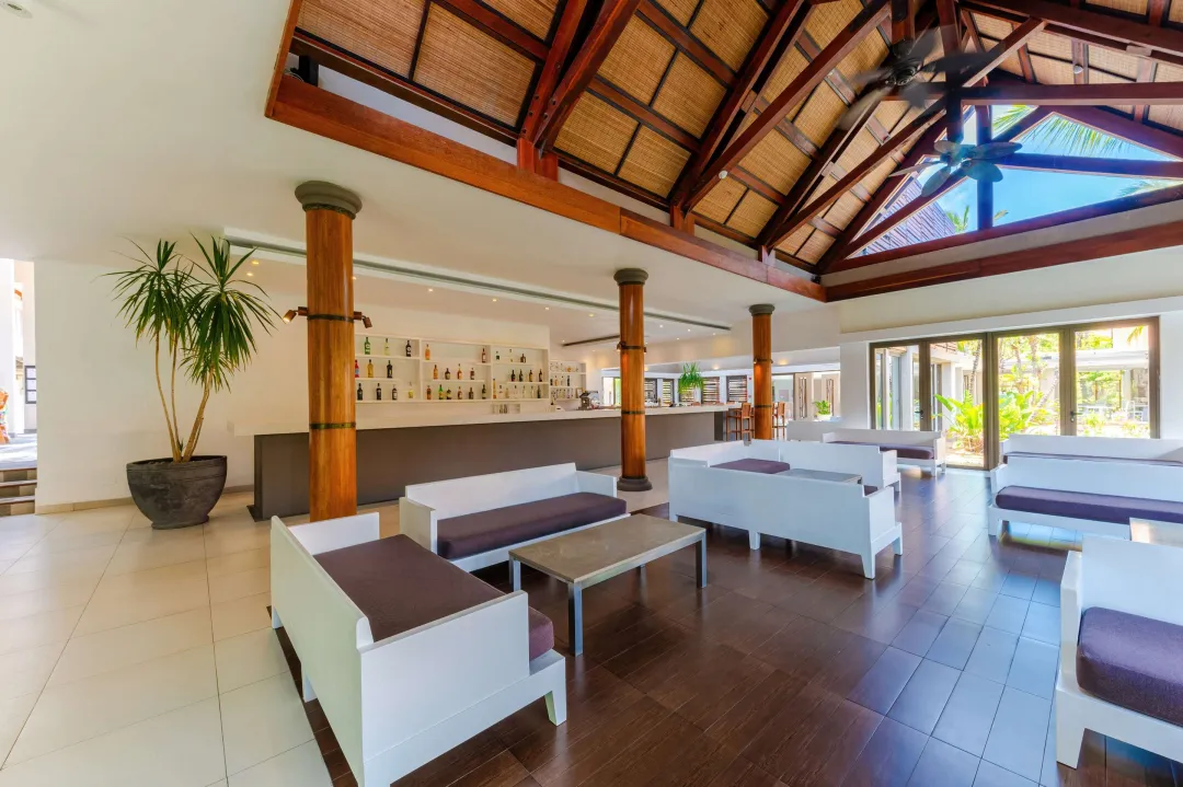 Odysseys Travel - Crystals Beach Resort Belle Mare - Icery Bar - Lounge Area