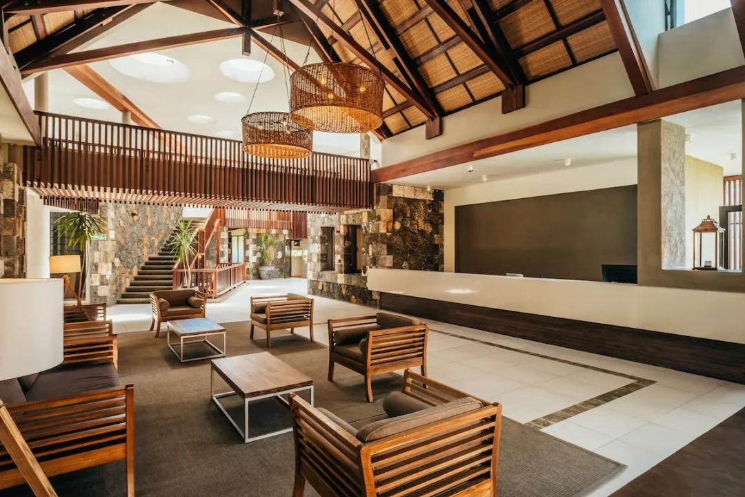 Odysseys Travel - Crystals Beach Resort Belle Mare - Reception
